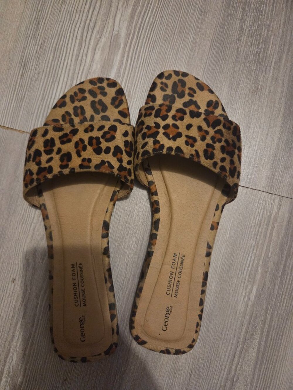 Leopard flats - Picture 2 of 2